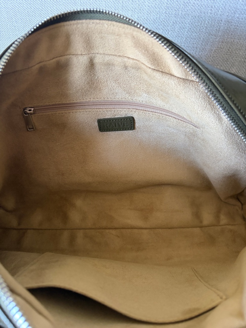 Raive Olive Green Leather Molly Shoulder Bag - Classic Tote - Picture 10 of 13